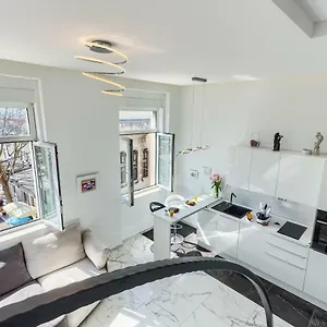 https://palace-porta-argentea-luxury-apartment.splithotels.org