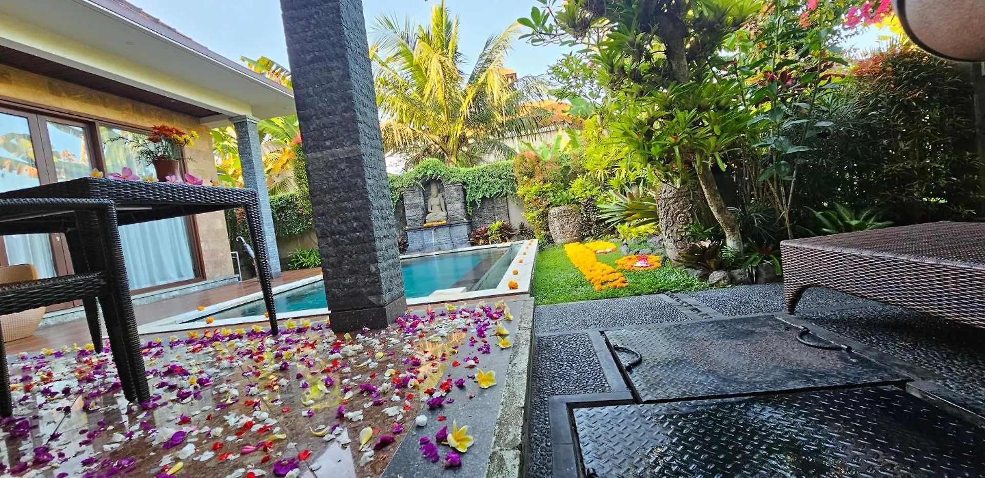 Ubud Paradise Villa 0*,